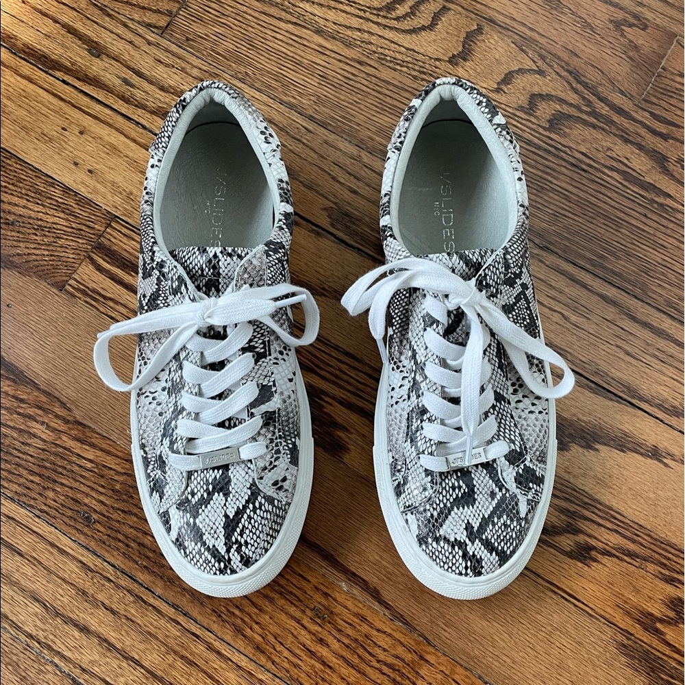 J Slides Gray Snakeskin Leather Sneaker Size 8.5 WORN ONCE